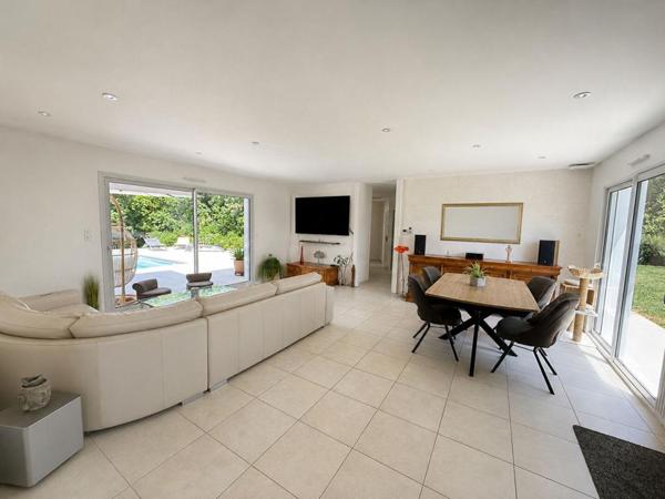 Villa Champniers 6 pièce(s) 140 m2