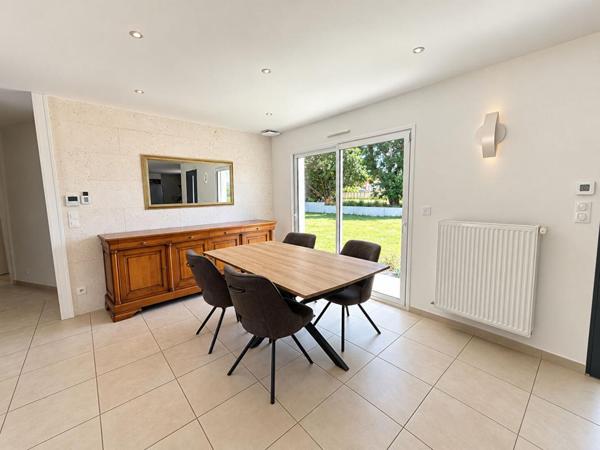 Villa Champniers 6 pièce(s) 140 m2