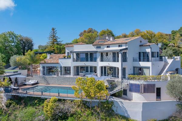 Vente Villa de luxe Cagnes-sur-Mer 8 Pièces 300 m²