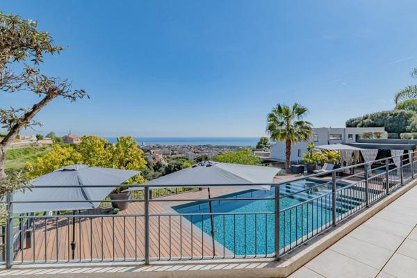 Vente Villa de luxe Cagnes-sur-Mer 8 Pièces 300 m²