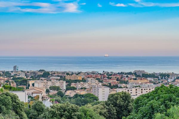Vente Villa de luxe Cagnes-sur-Mer 8 Pièces 300 m²