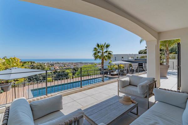 Vente Villa de luxe Cagnes-sur-Mer 8 Pièces 300 m²