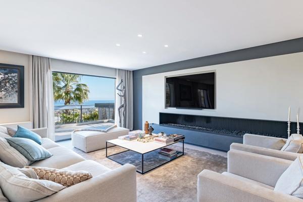 Vente Villa de luxe Cagnes-sur-Mer 8 Pièces 300 m²