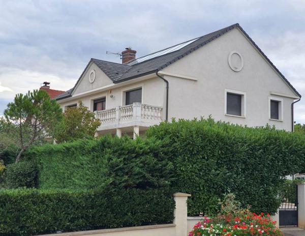 Maison individuelle Daix Residentiel 257.99 m²