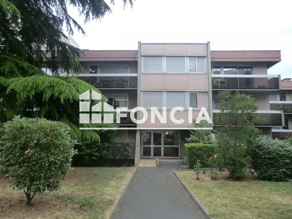 Location Studio 24.3 m² - 30 RUE DU PONT SAINT JACQUES RESIDENCE ORPHEE Clermont Ferrand 63000