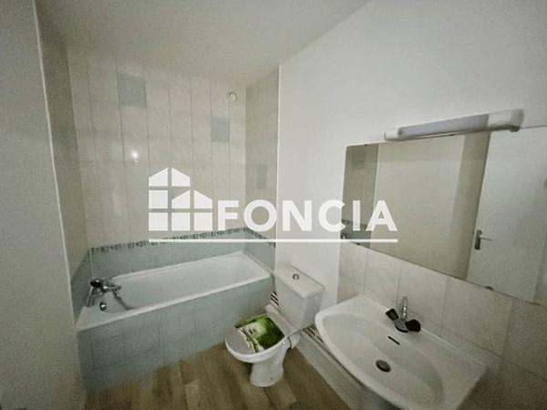 Location Studio 24.3 m² - 30 RUE DU PONT SAINT JACQUES RESIDENCE ORPHEE Clermont Ferrand 63000