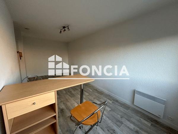 Location Studio 24.3 m² - 30 RUE DU PONT SAINT JACQUES RESIDENCE ORPHEE Clermont Ferrand 63000