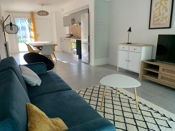 Maison
         4 pièces
        - 88 m² Exclusivité 345 000 € *