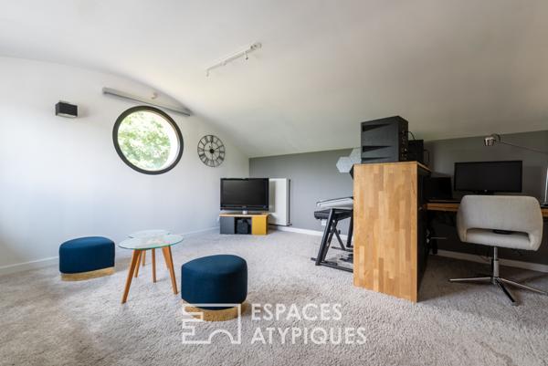 Originale contemporaine vue dégagée, lumière et volumes