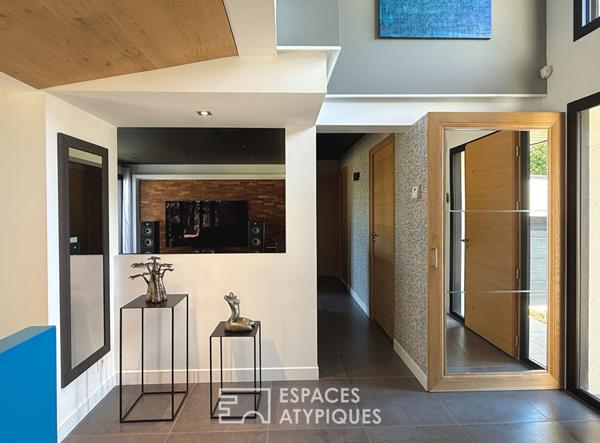 Originale contemporaine vue dégagée, lumière et volumes