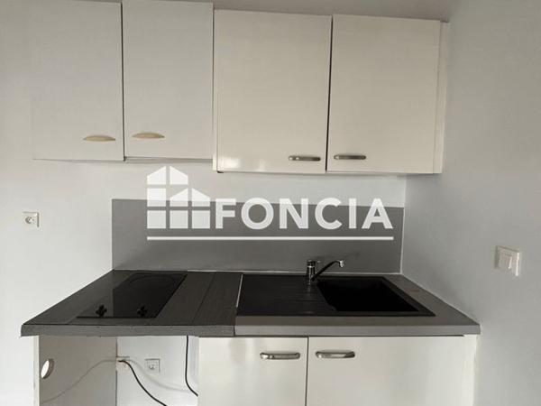 Location Studio 35.8 m² - 3 RUE DE LA CONVENTION Villeurbanne 69100