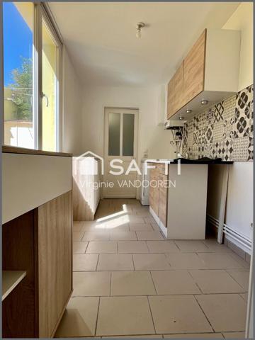 Appartement de caractère avec cour, à deux pas de la mer