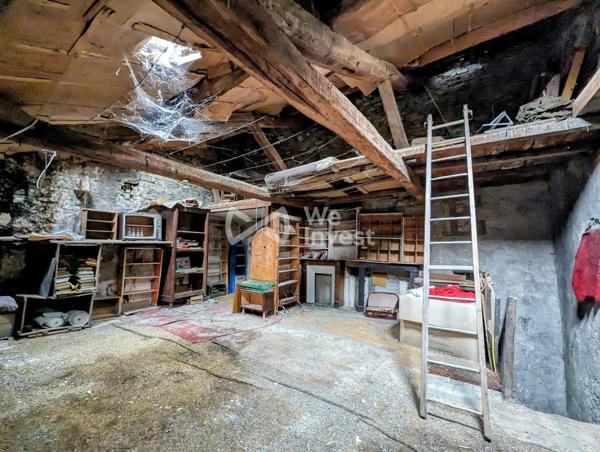 Bien à usage d'habitation de 186 m2, possibilité de division de propriété.