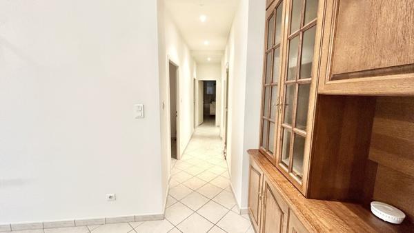 NANCY Place Carnot, rare local 69 m2 pour profession libérale