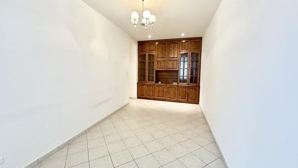 NANCY Place Carnot, rare local 69 m2 pour profession libérale