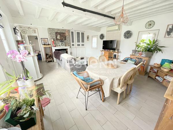 A VENDRE - CHAUMONT EN VEXIN Longère rénovée avec extension de 180 m² habitables - 5 chambres - 1800 m² de terrain