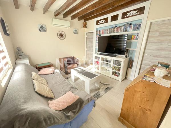 A VENDRE - CHAUMONT EN VEXIN Longère rénovée avec extension de 180 m² habitables - 5 chambres - 1800 m² de terrain