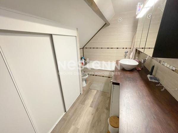 A VENDRE - CHAUMONT EN VEXIN Longère rénovée avec extension de 180 m² habitables - 5 chambres - 1800 m² de terrain