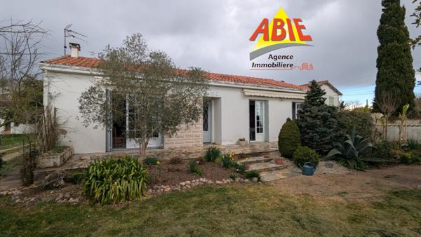 Maison  11 pièce(s)  6 chambre(s)  205 m²