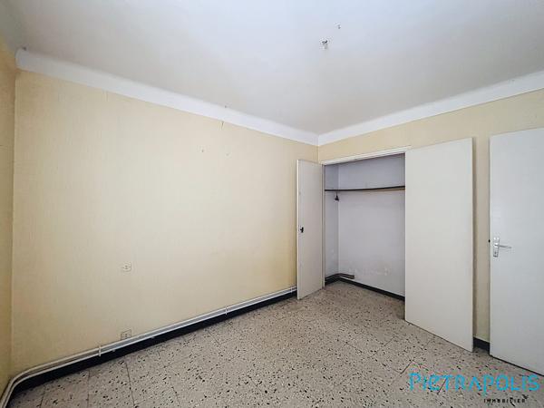 SÈTE : Quartier La Perrière : Appartement T3 65,28m² loi carrez, terrasse, balcon.