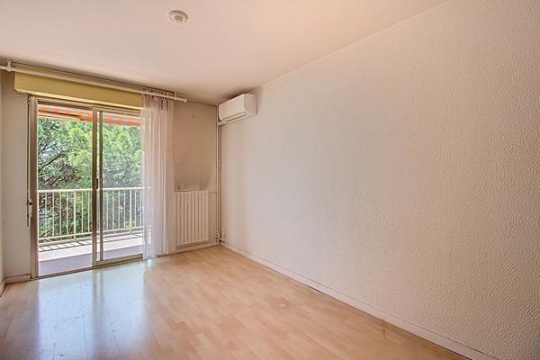 A VENDRE EN EXCLUSIVITE DRAGUIGNAN Appartement 75.70 m2 TERRASSES et CAVE