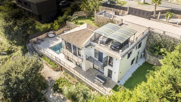 Vente Maison 6 pièces 200 m2 à Cagnes-sur-Mer