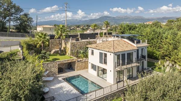 Vente Maison 6 pièces 200 m2 à Cagnes-sur-Mer