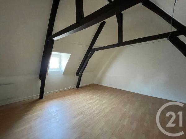 Immeuble à vendre  120 m 2   VERVINS  - 02
