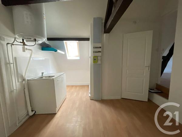 Immeuble à vendre  120 m 2   VERVINS  - 02