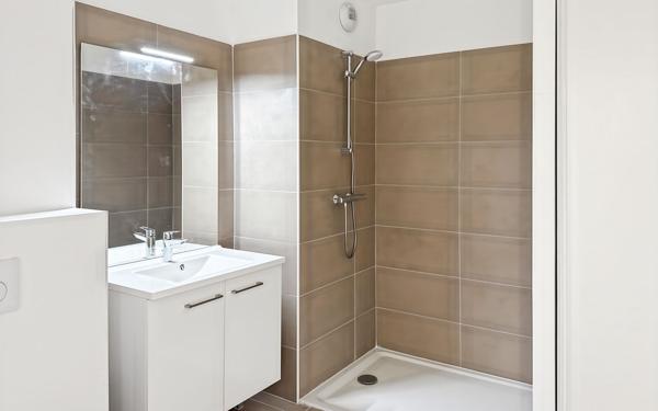 Appartement à vendre    2 pièces • 43,70 m2 Nice