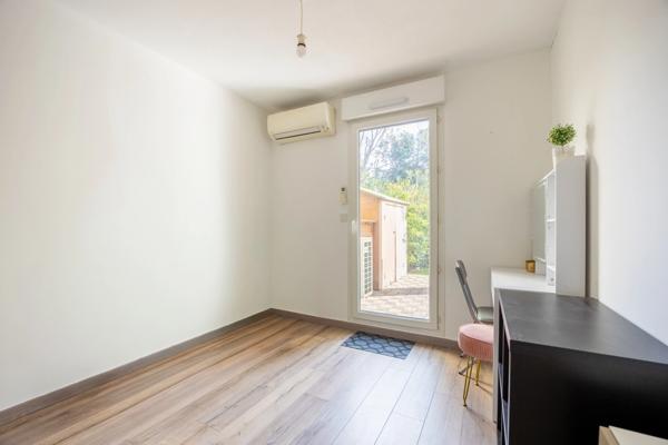 ***VISITE VIRTUELLE DISPONIBLE SUR DEMANDE...A LOUER...MARSEILLE 9EME...T3 MEUBLE AVEC TERRASSE & JARDIN...RESIDENCE FERMEE ET SECURISEE...TERRASSE...BOX***