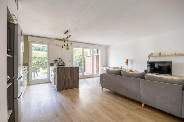 ***VISITE VIRTUELLE DISPONIBLE SUR DEMANDE...A LOUER...MARSEILLE 9EME...T3 MEUBLE AVEC TERRASSE & JARDIN...RESIDENCE FERMEE ET SECURISEE...TERRASSE...BOX***