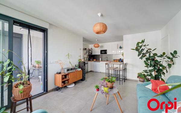 Appartement à vendre    5 pièces • 94 m2 Lyon 8