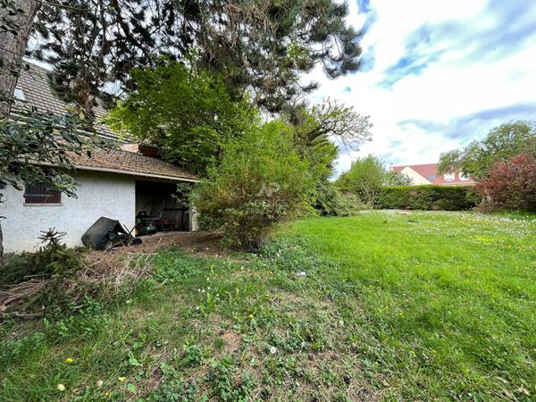 Terrain Saint Germain En Laye 600 m2 741 600 € **  - Référence  18258