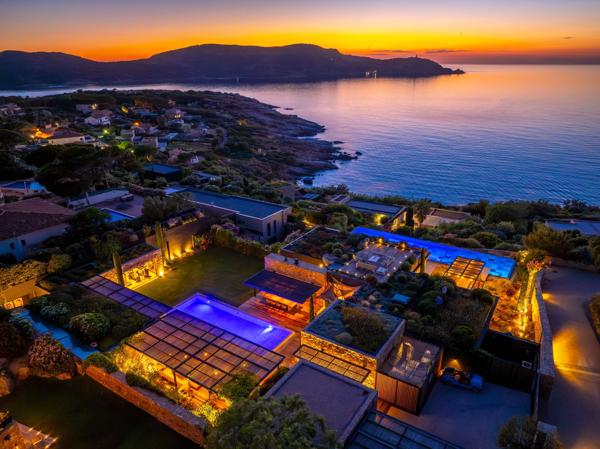 Vente Villa de luxe Calvi 9 Pièces 400 m²