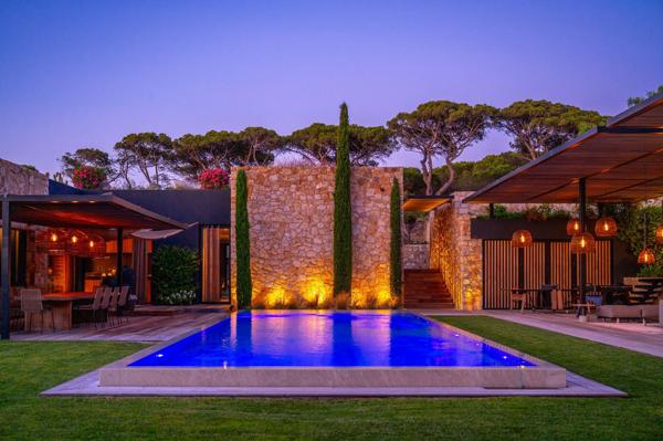 Vente Villa de luxe Calvi 9 Pièces 400 m²