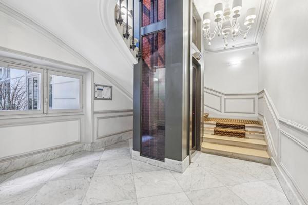 Vente Appartement de luxe Paris 8 3 Pièces 70 m²