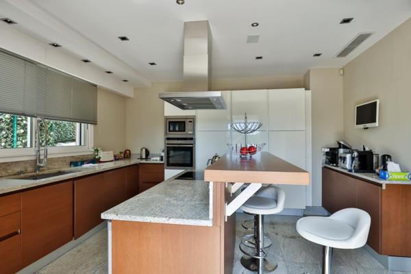 Vente Villa de luxe Villefranche-sur-Mer 10 Pièces 426 m²