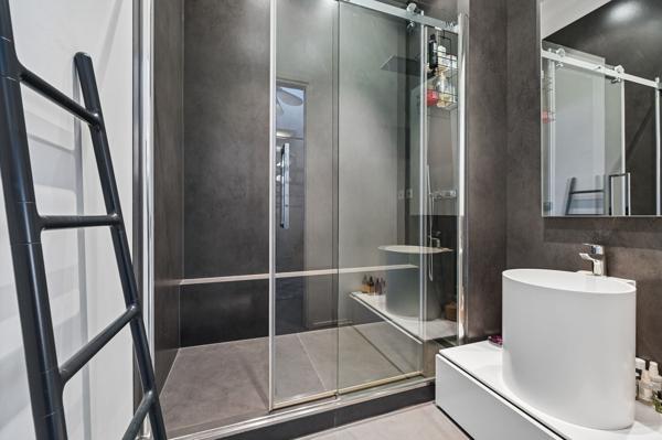 Vente Appartement de luxe Paris 15 6 Pièces 193 m²