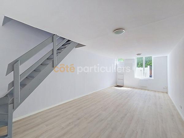 Vente
                Maison70,1 m² - 4 Pièces -
                    ARMENTIERES (59280)