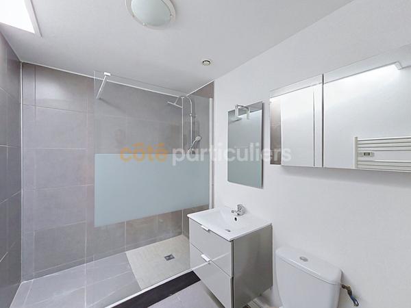 Vente
                Maison70,1 m² - 4 Pièces -
                    ARMENTIERES (59280)