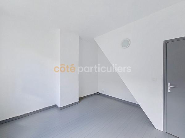 Vente
                Maison70,1 m² - 4 Pièces -
                    ARMENTIERES (59280)