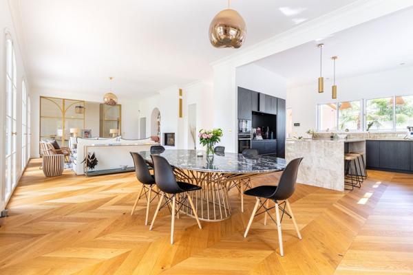 Vente Maison de luxe Bordeaux 8 Pièces 326 m²