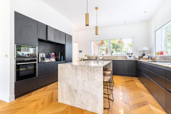 Vente Maison de luxe Bordeaux 8 Pièces 326 m²