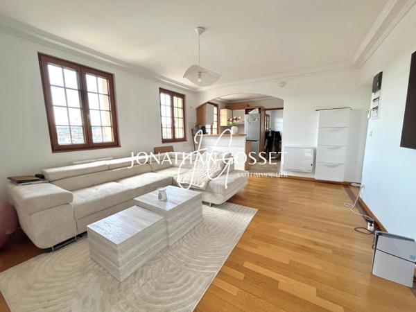 Carrières-sous-Poissy: Appartement 2 pièces -42m²-1 ch