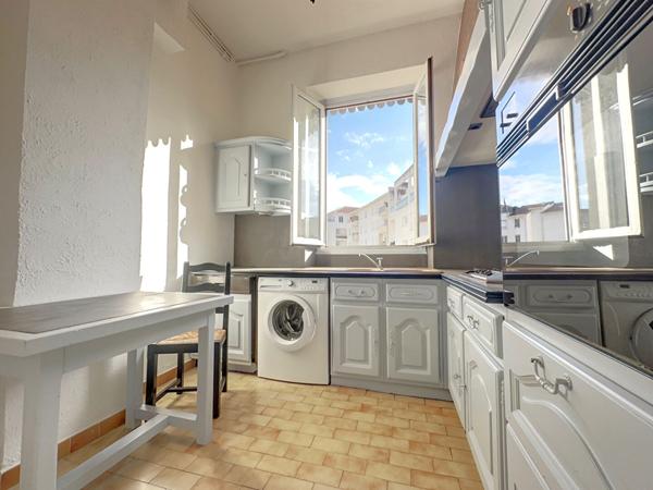 Appartement 4 pièces de 105m² Place Rouget de l'Isle