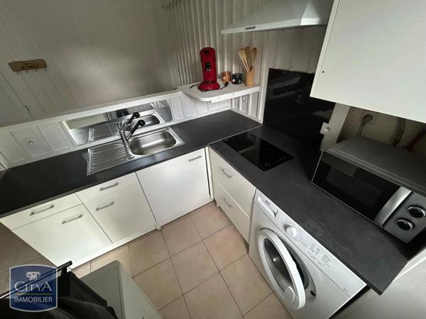 Appartement à louer 2 pièces 28.8m² Le Blanc (36300)