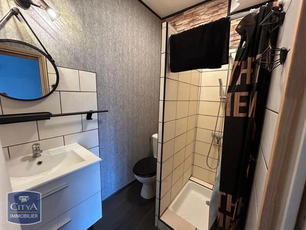 Appartement à louer 2 pièces 28.8m² Le Blanc (36300)