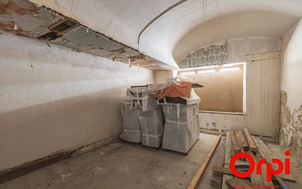 Appartement à vendre    1 pièce • 50 m2 Laon