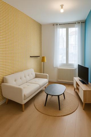 Le Mans (72100) MAISON DE VILLE AVEC COURETTE ET GARAGE